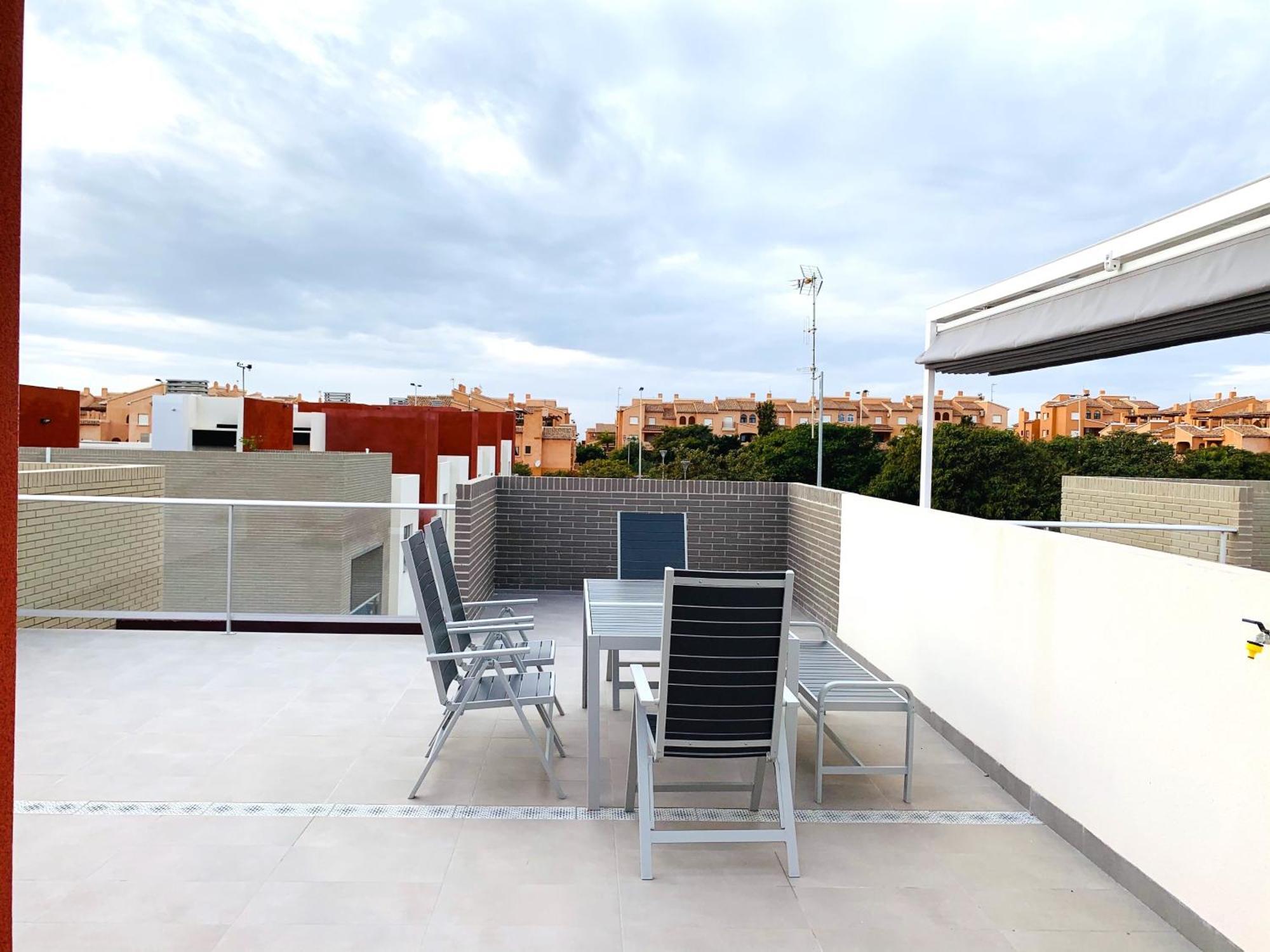 Magnifico Apartamento De Planta Alta La Isla Torrevieja Extérieur photo